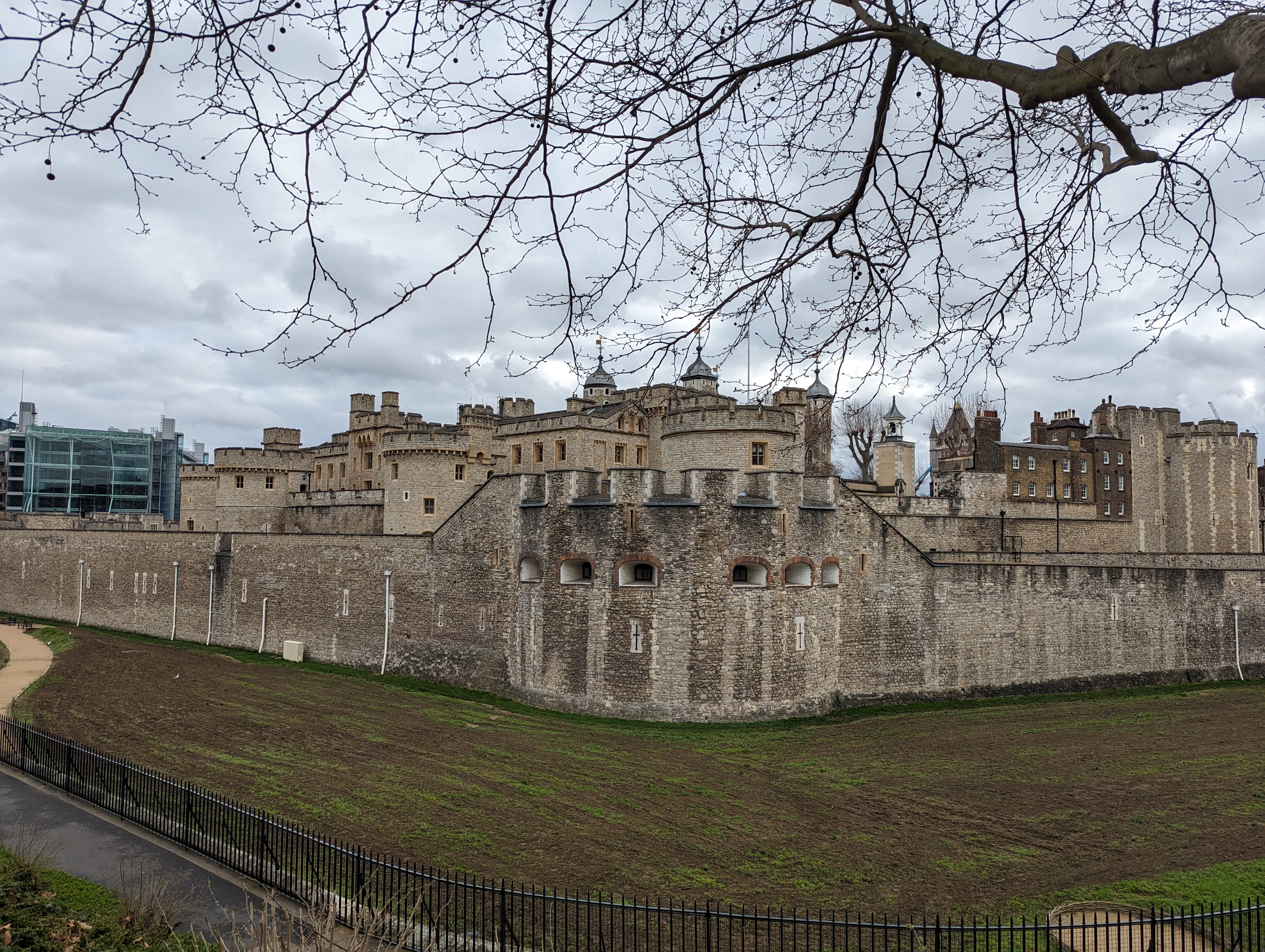 Tower of London Außenansicht  Tower of London Außenansicht 1